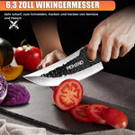 Hand-forged slagersmesset of high-quality carbon steel with ergonomic wooden handle