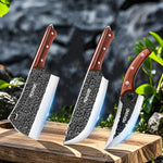 Hand-forged chef knife set of high-quality carbon steel, including meat cleaver, for buitenkeuken